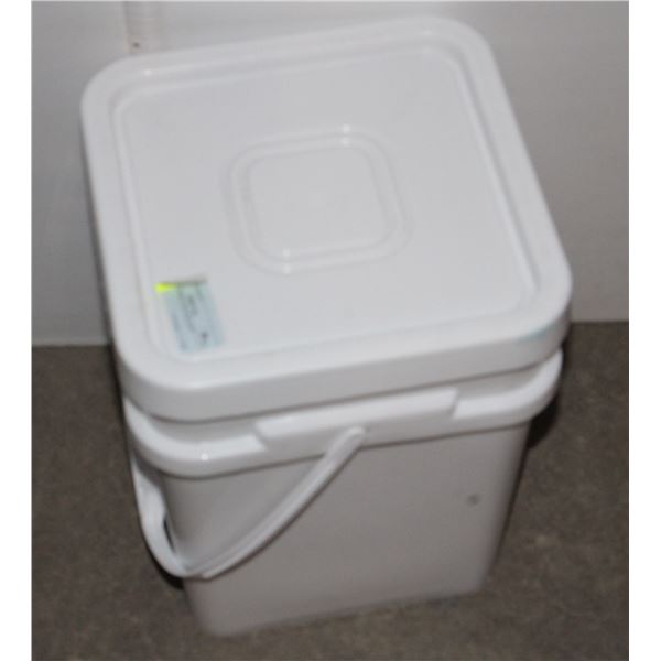 NEW LAUNDRY DETERGENT BUCKET