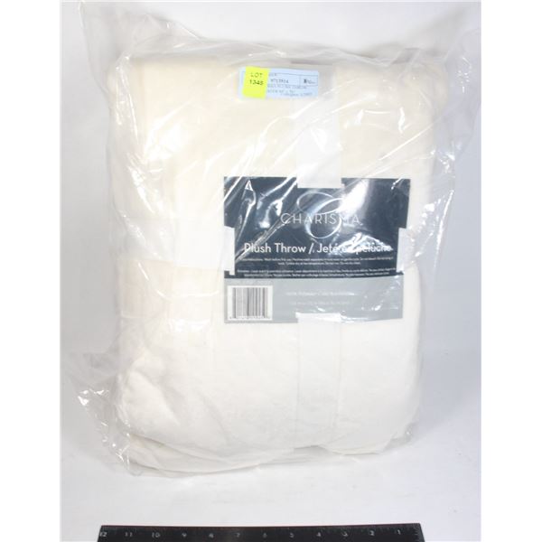 NEW CHARISMA PLUSH THROW 100% POLYESTER 60" x 70"