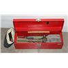 Image 1 : TOOLBOX WITH CONTENTS