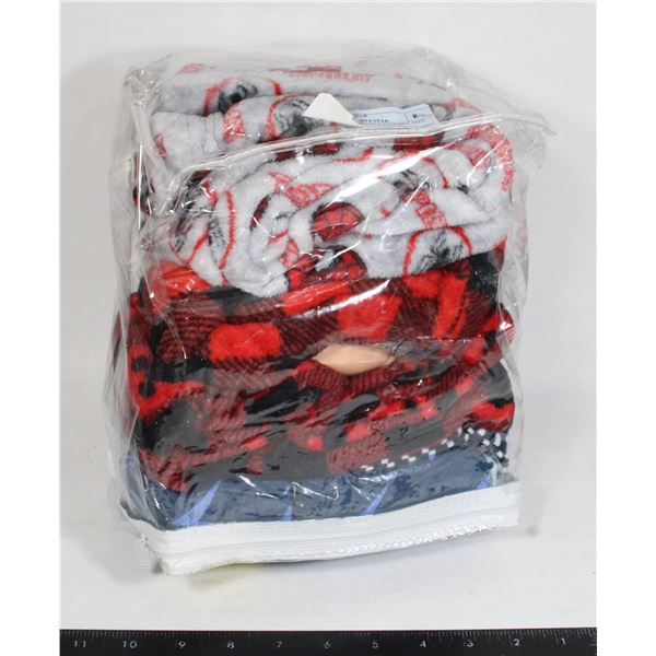 BUNDLE OF BOYS CLOTHES SIZE 24M