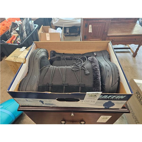New Ladies Baffin Boots B