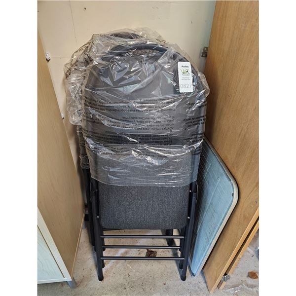 Folding Chairs C