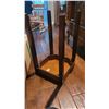 Image 4 : Plant Stand A