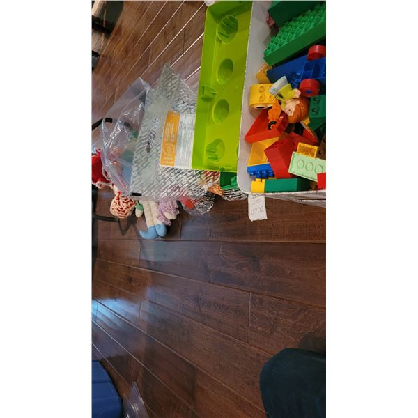 Soft Dolls, Lego A