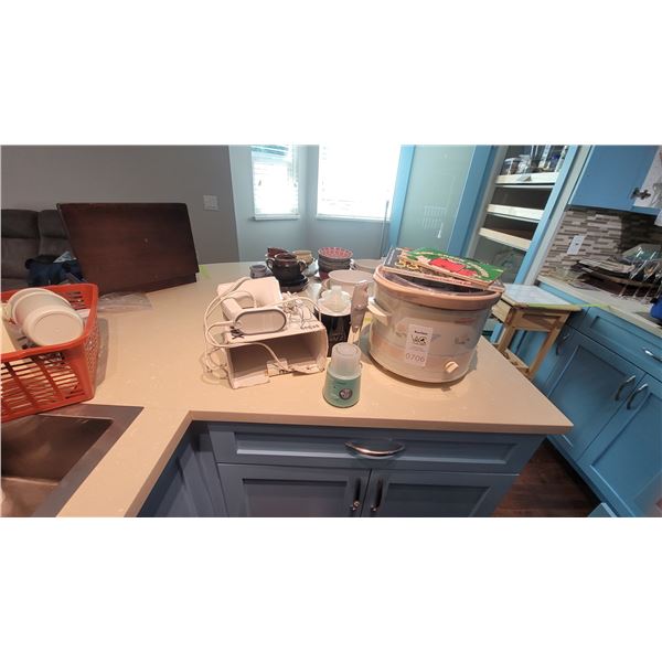 Crock Pot, Electric Beaters, A