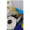 Image 2 : Plasticware A