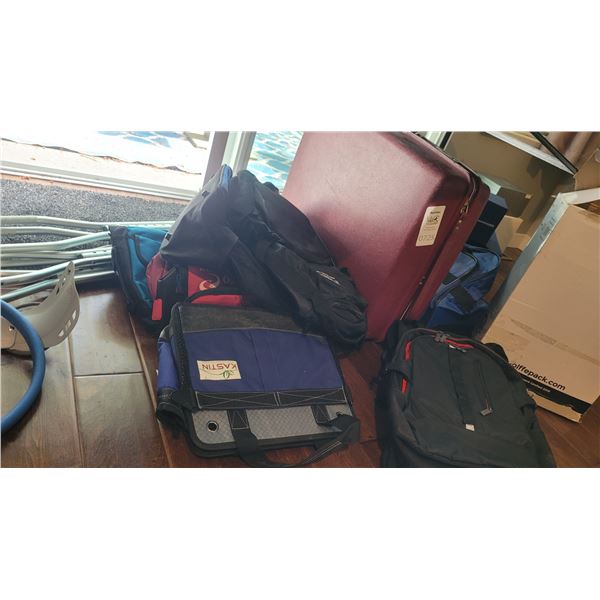 Luggage, Backpacks, Totes A