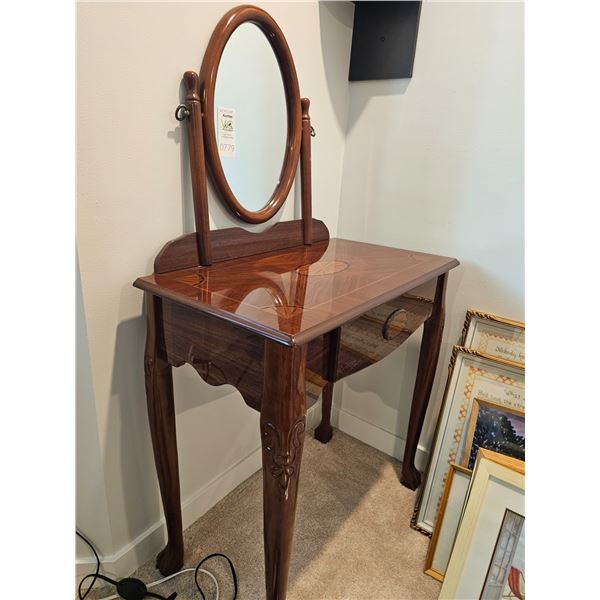 Queen Anne Style Makeup Table C