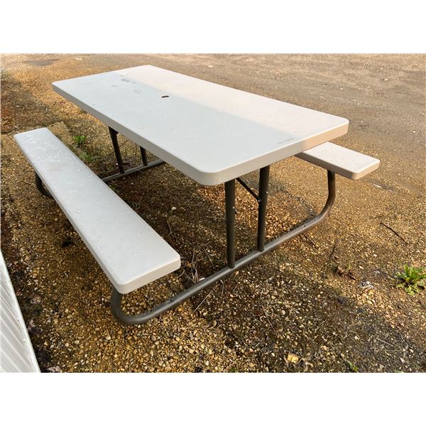 Lifetime 6' Collaspible Picnic Table
