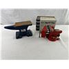 Image 1 : Anvil and Bench Vise Lot