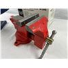Image 3 : Anvil and Bench Vise Lot