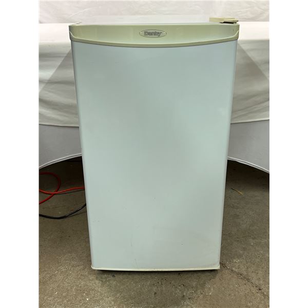Danby DCR038W Mini Fridge