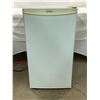 Image 1 : Danby DCR038W Mini Fridge
