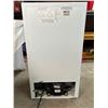 Image 4 : Danby DCR038W Mini Fridge