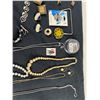 Image 3 : Costume Jewelry