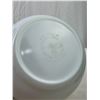 Image 5 : Set of Three Vintage Pyrex Mixing Bowls