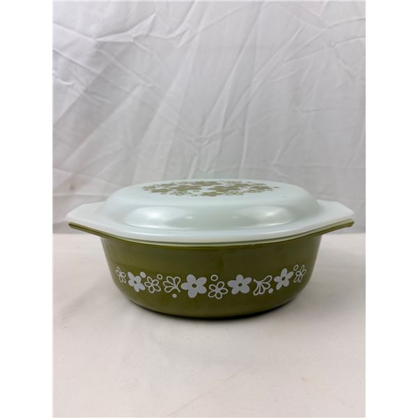 Vintage Lidded Pyrex Dish
