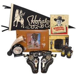 Hopalong Cassidy items, double leather holster w/cap guns, windup clock, binoculars, dental kit (com