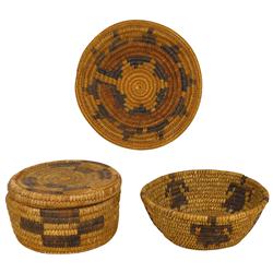Papago & Pima, AZ, Native American baskets & tray (3), figural Papago basket, c.1930's, 2.5"H x 7"W,