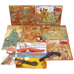 Davy Crockett items (10), includes puzzles, clothes rack, knife in sheath, night light, Davy Crocket