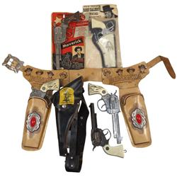 TV show cap guns & holsters, Maverick cap gun on header card by Leslie-Henry Co., TV's Texan Rory Ca