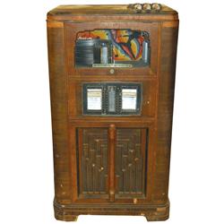 Jukebox, Rockola Series B-RM-16 in orig cond w/some veneer issues, appears complete, Rare early mach