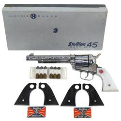 Nichols Ranch Stallion 45 Mark II cap gun, bullets, round caps & extra grips in orig box, c.1950's-1