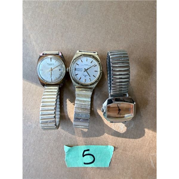 GROUP OF 3 WRISTWATCHES MAPPIN'S LORUS GUESS