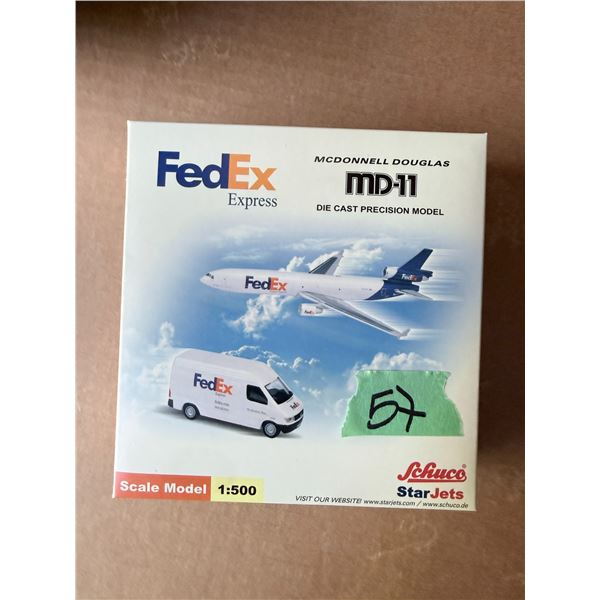 SCHUCO STARJETS FEDEX EXPRESS MCDONNELL DOUGLAS MD-11 1:500 DIECAST MODEL AIRPLANE