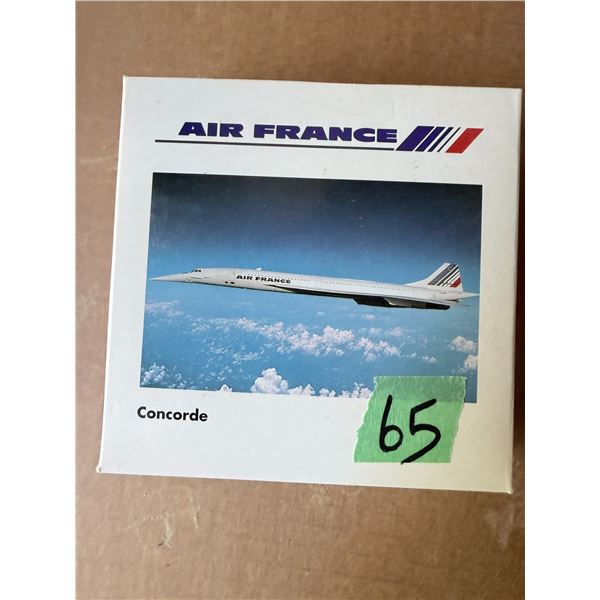 AIR FRANCE CONCORDE DIECAST MODEL AIRPLANE BNIB
