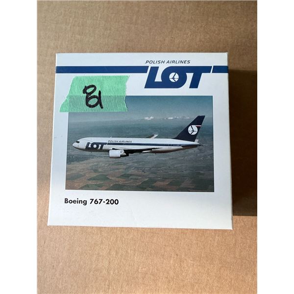 LOT POLISH AIRLINES BOEING 767-200 DIECAST MODEL AIRPLANE