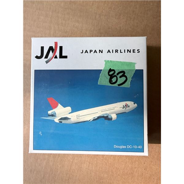 JAPAN AIRLINES (JAL) DOUGLAS DC-10-40 DIECAST MODEL AIRPLANE