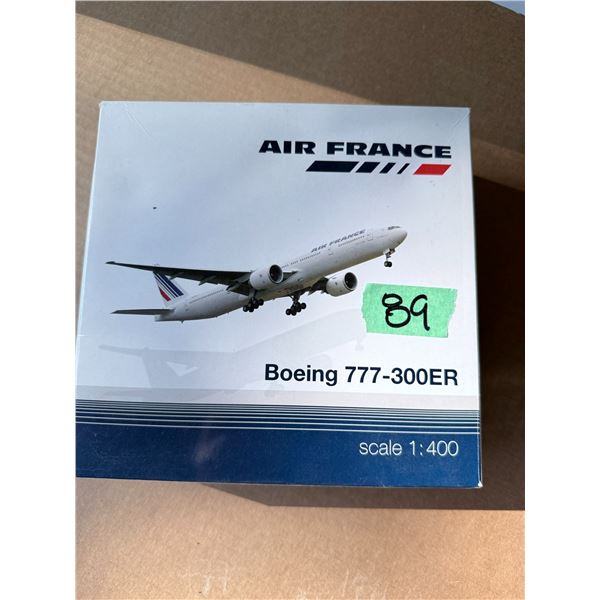 AIR FRANCE BOEING 777-300ER 1:400 DIECAST MODEL AIRPLANE