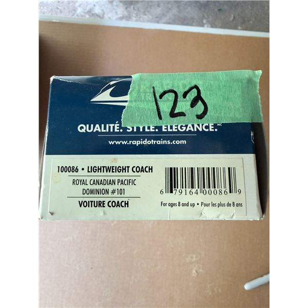 RAPIDO TRAINS ROYAL CANADIAN PACIFIC LIGHTWEIGHT COACH MODEL TRAIN BNIB