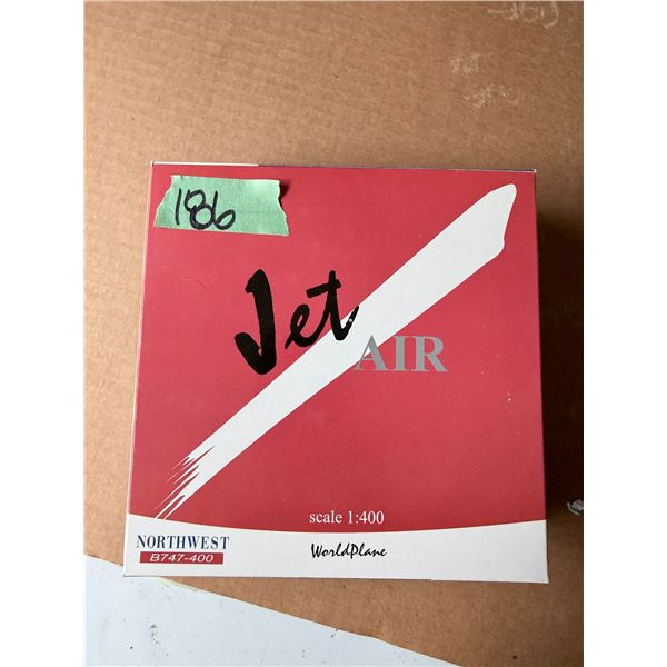 JET AIR NORTHWEST B747-400 1:400 DIECAST MODEL AIRPLANE