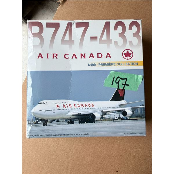 AIR CANADA B747-433 1:400 DIECAST MODEL AIRPLANE