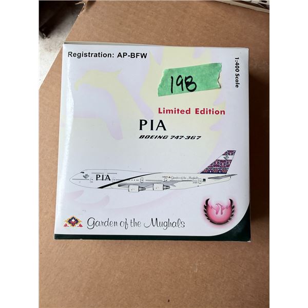 PIA BOEING 747-367 1:400 DIECAST MODEL AIRPLANE