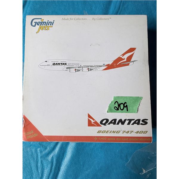 GEMINIJETS QANTAS BOEING 747-400 1:400 DIECAST MODEL AIRPLANE
