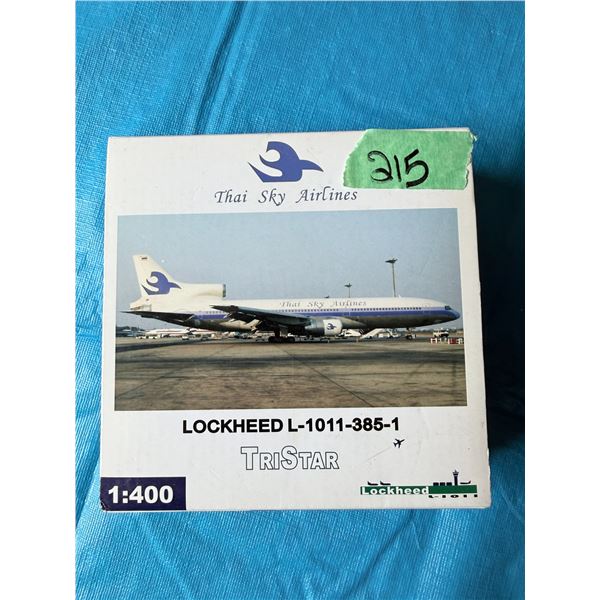 THAI SKY AIRLINES LOCKHEED L-1011-385-1 TRISTAR 1:400 DIECAST MODEL AIRPLANE