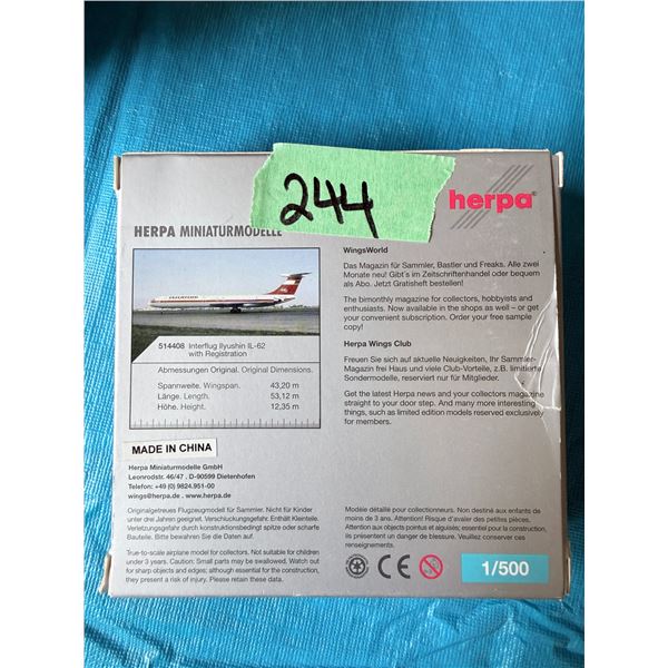 HERPA INTERFLUG IL-62 1:500 DIECAST MODEL AIRPLANE