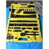 Image 2 : 183 PCS STANLEY PROFESSIONAL GRADE MECHANICS TOOL SET