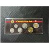 Image 5 : 1975 Great Canadian Oil Sands Medallion & 2015 Canada Year Coin Set
