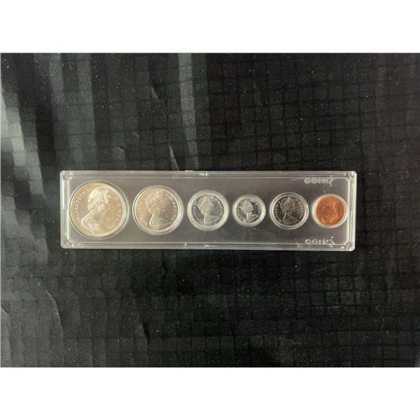 Canada 1982 Uncirculated Coin Set in Plastic Case