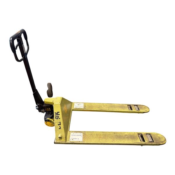 L1 - Pallet Jack - Good working condition