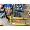 Image 2 : L1 - Pallet Jack - Good working condition