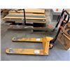 Image 2 : L1 - Pallet Jack - Good working condition