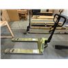 Image 2 : L1 - Pallet Jack - Good working condition
