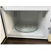 Image 4 : L1 - Danby Mircowave Oven (Model DMW113W)