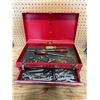 Image 2 : L1 - Red Portable Metal Tool Box, H7" x W17"
