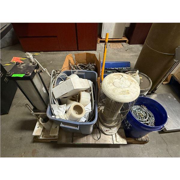 l1 - Mixed Pallet Lot - Pneumatic Linear Press Assembly with Schrader Bellows Econo-Ram II Cylinder,